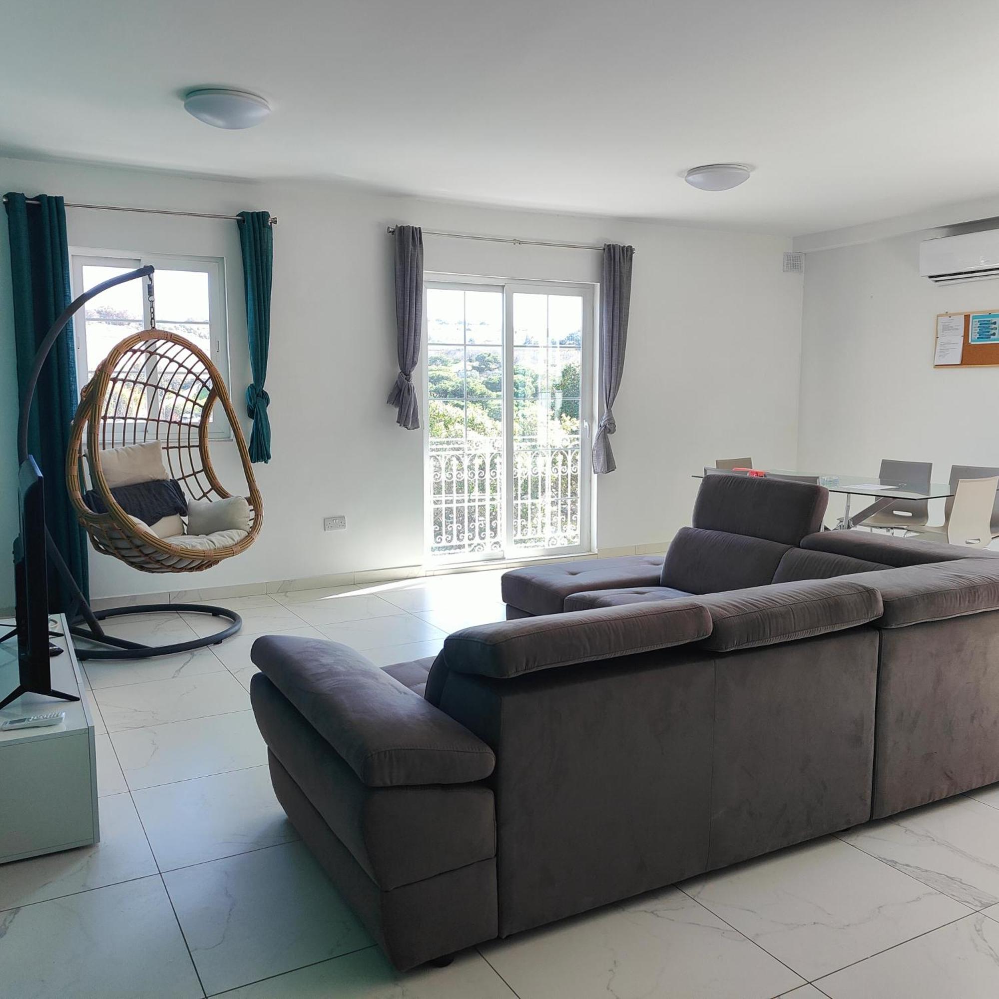 Marina View Two Bedroom In Pieta